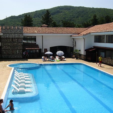 Malko Tŭrnovo Motel Koziyat Rog מראה חיצוני תמונה